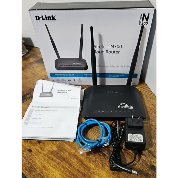 D-Link N300 DIR-605L 300 Mbps 4-Port 10/100 Wireless Router - Complete - Picture 1 of 9